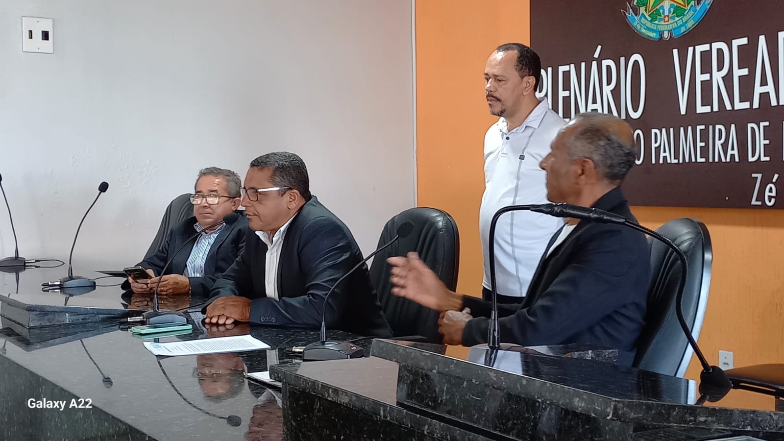 VEREADORES DE TRAIPU SE REÚNEM EM SESSÃO ORDINÁRIA